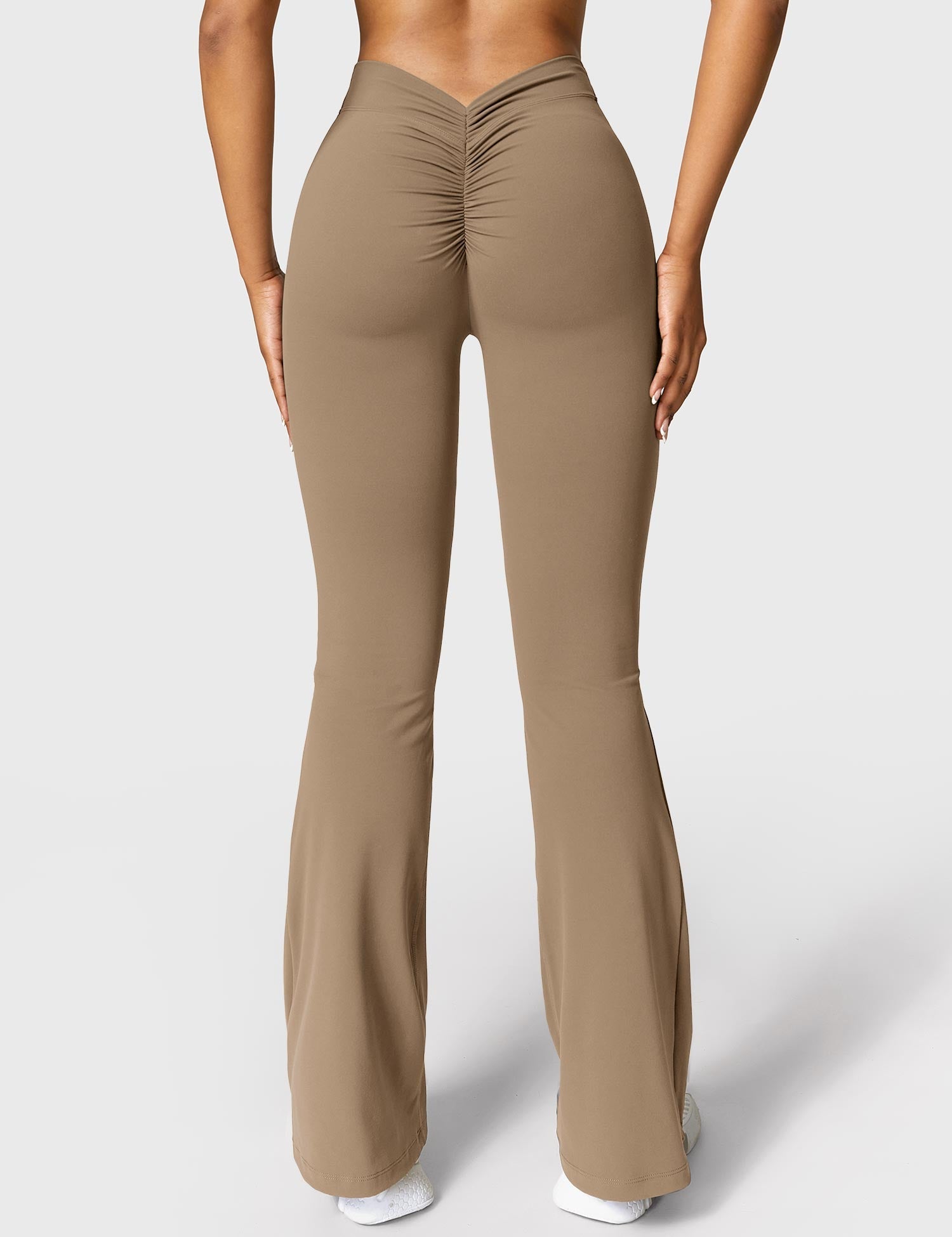 YGLEO Daze V-back Flare Leggings