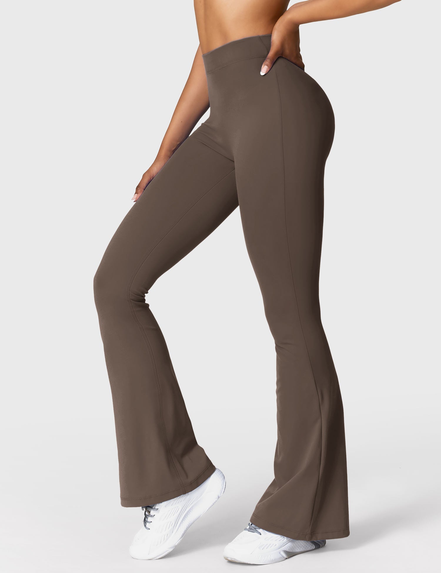 YGLEO Daze V-back Flare Leggings