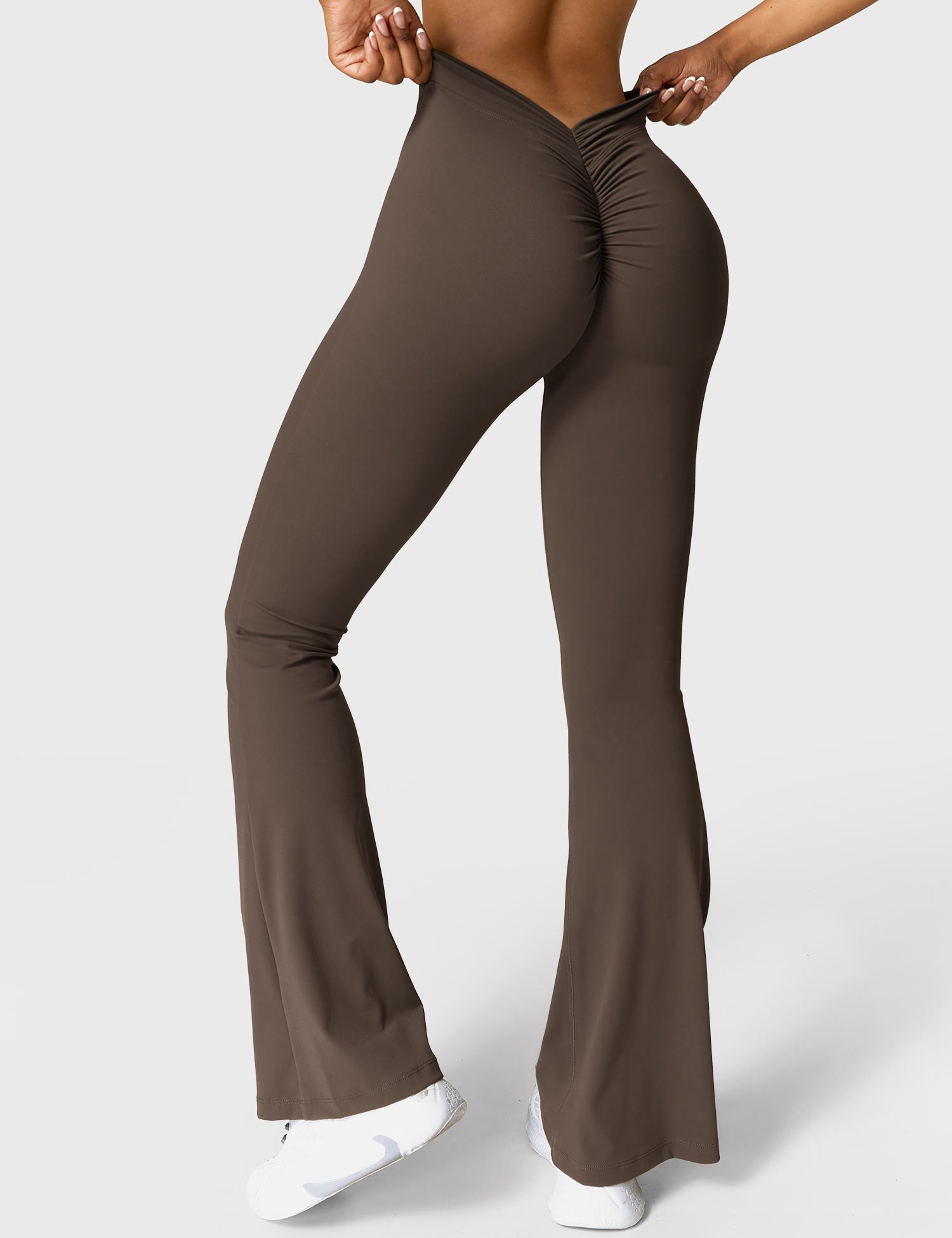 YGLEO Daze V-back Flare Leggings