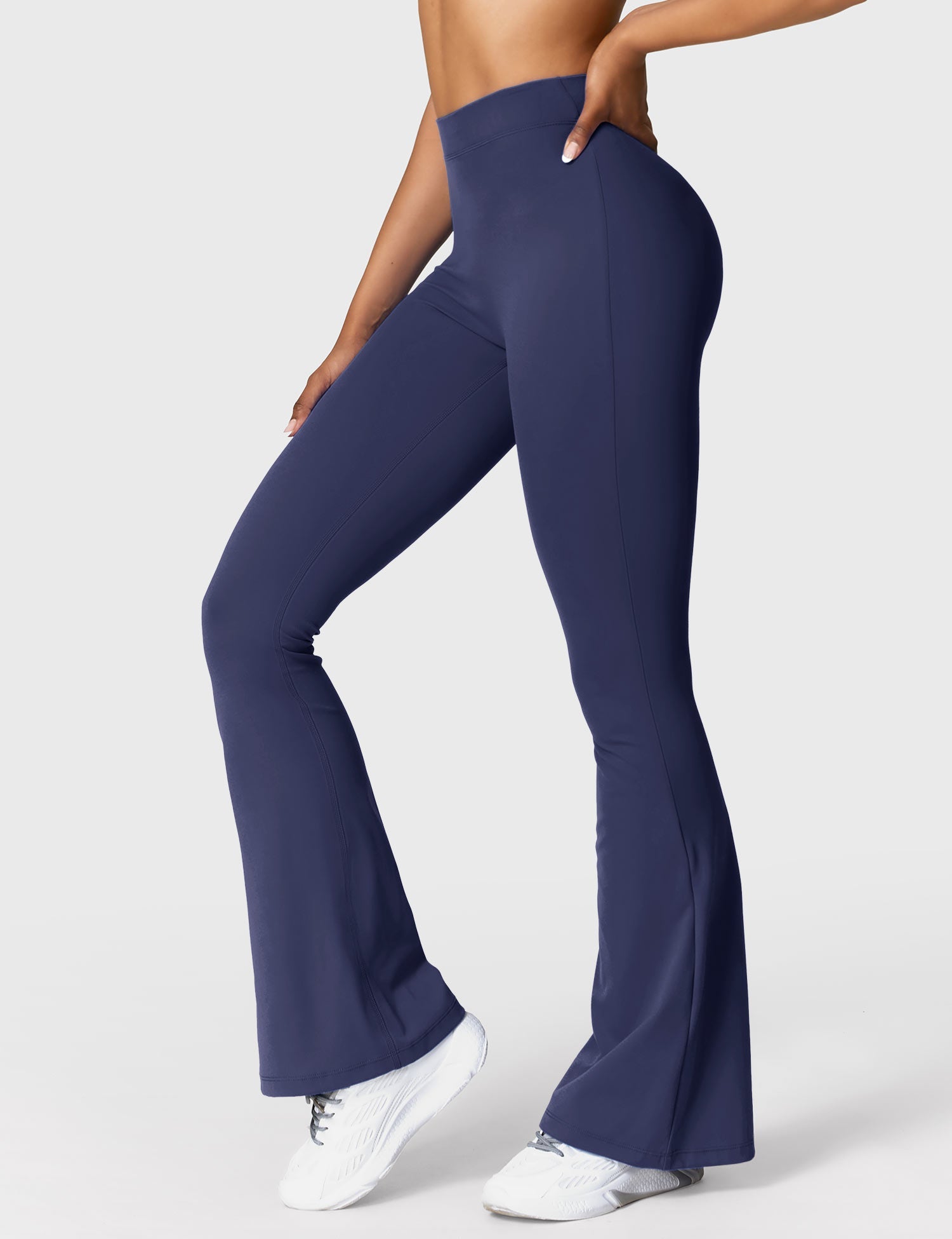 YGLEO Daze V-back Flare Leggings