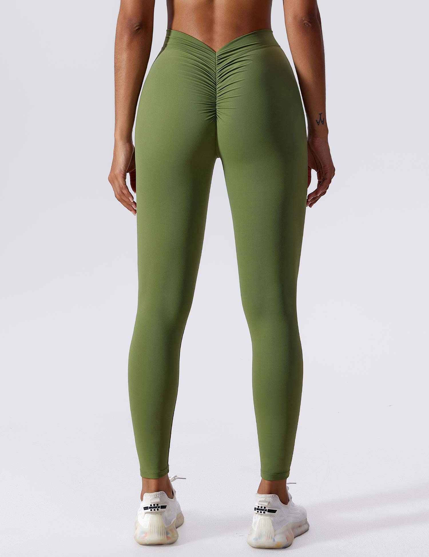 YGLEO V-back Ruched Leggings