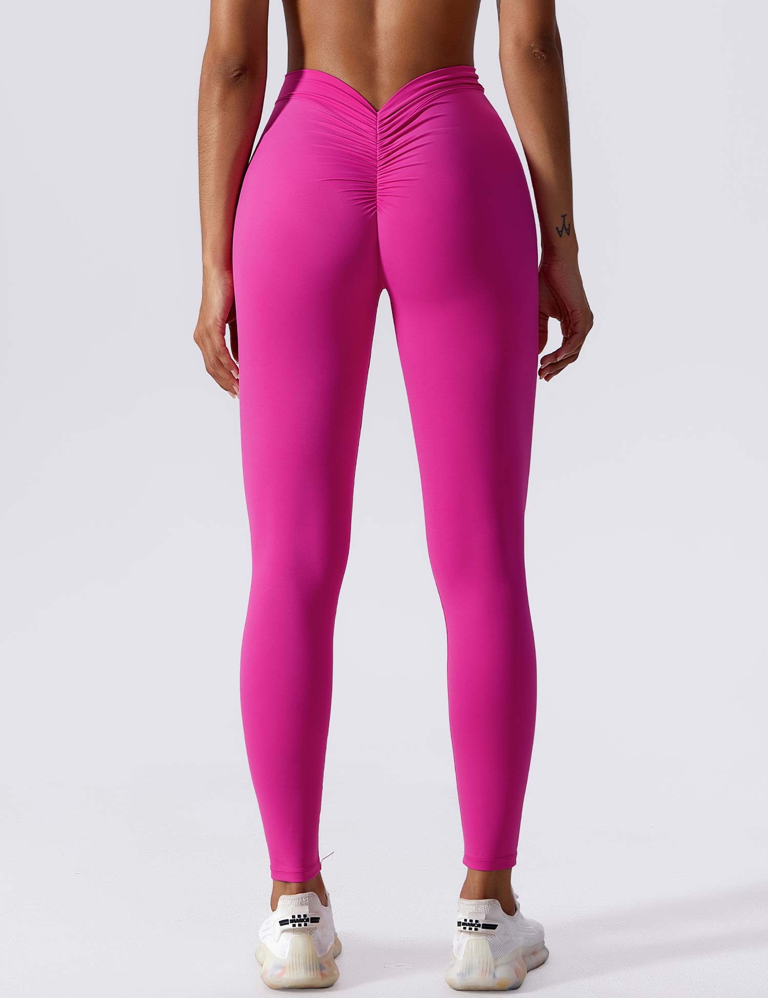 YGLEO V-back Ruched Leggings