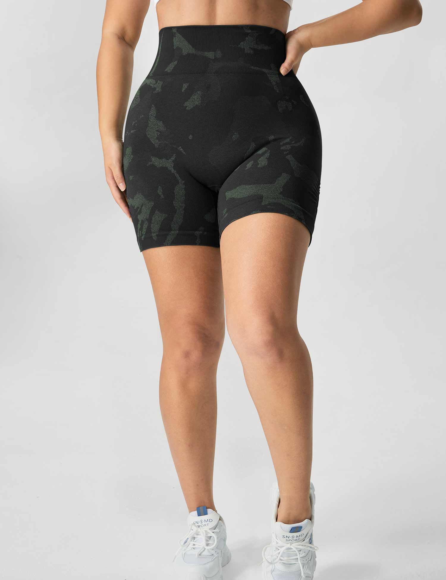 YGLEO Savanna Seamless Shorts