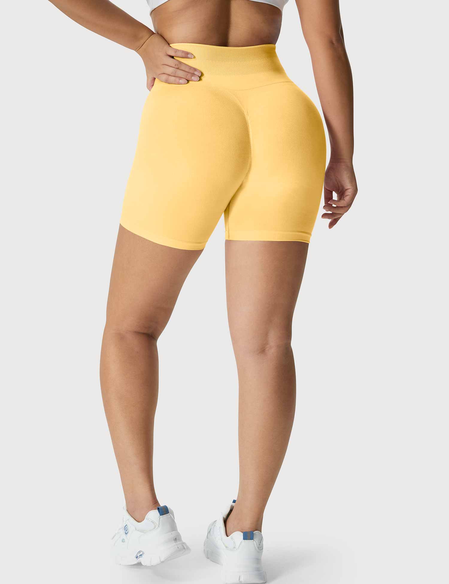 YGLEO Light Color Amplify Seamless Shorts