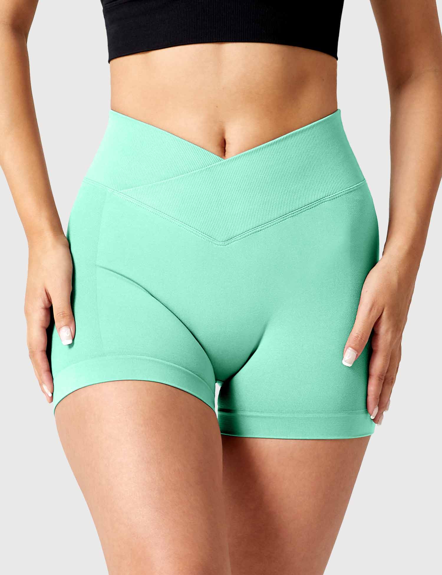 YGLEO 3.6”Amplify V-Waistband Shorts