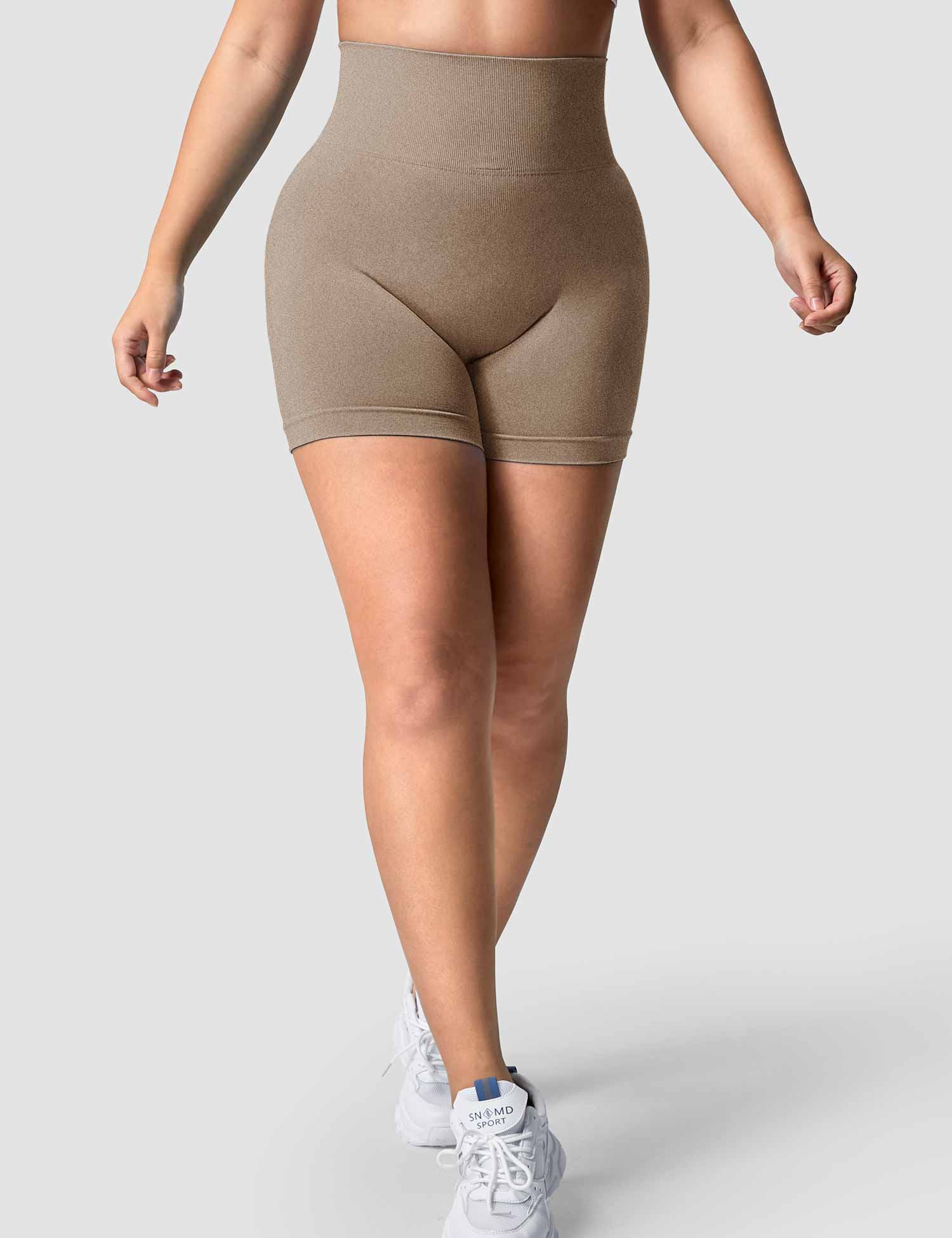YGLEO Smile Contour Seamless Shorts
