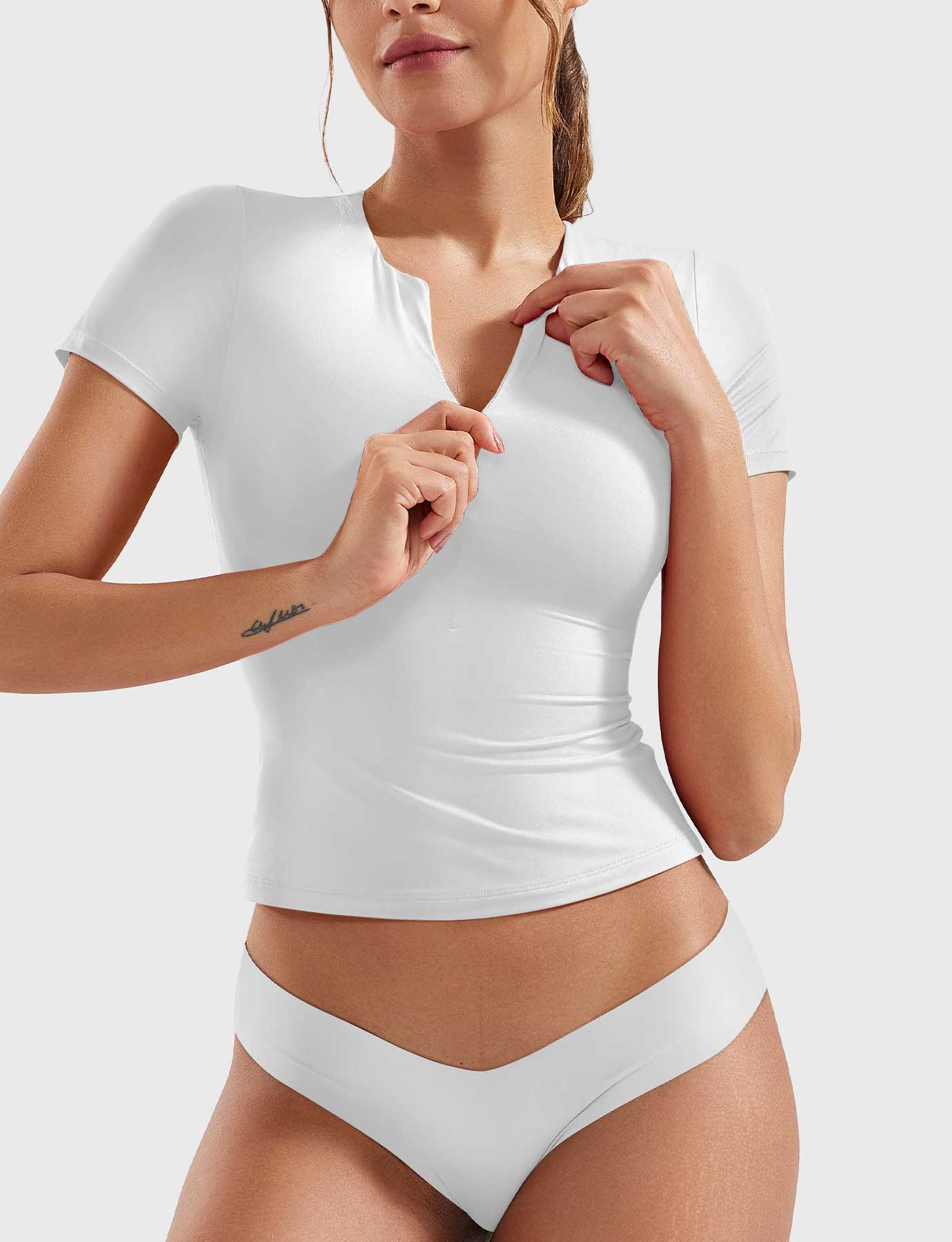 YGLEO Laurisa Zip Up Crop Top
