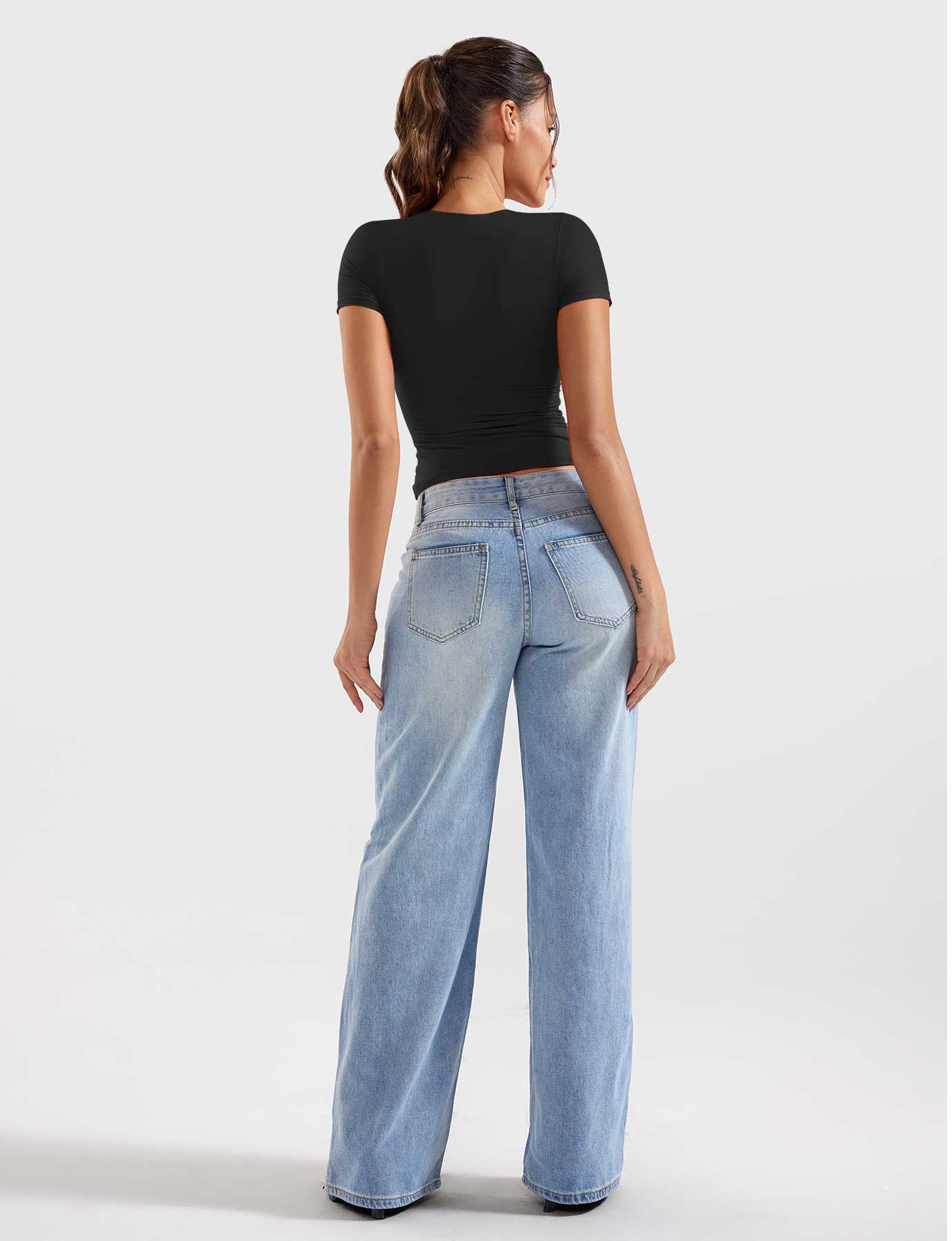 YGLEO Laurisa Zip Up Crop Top