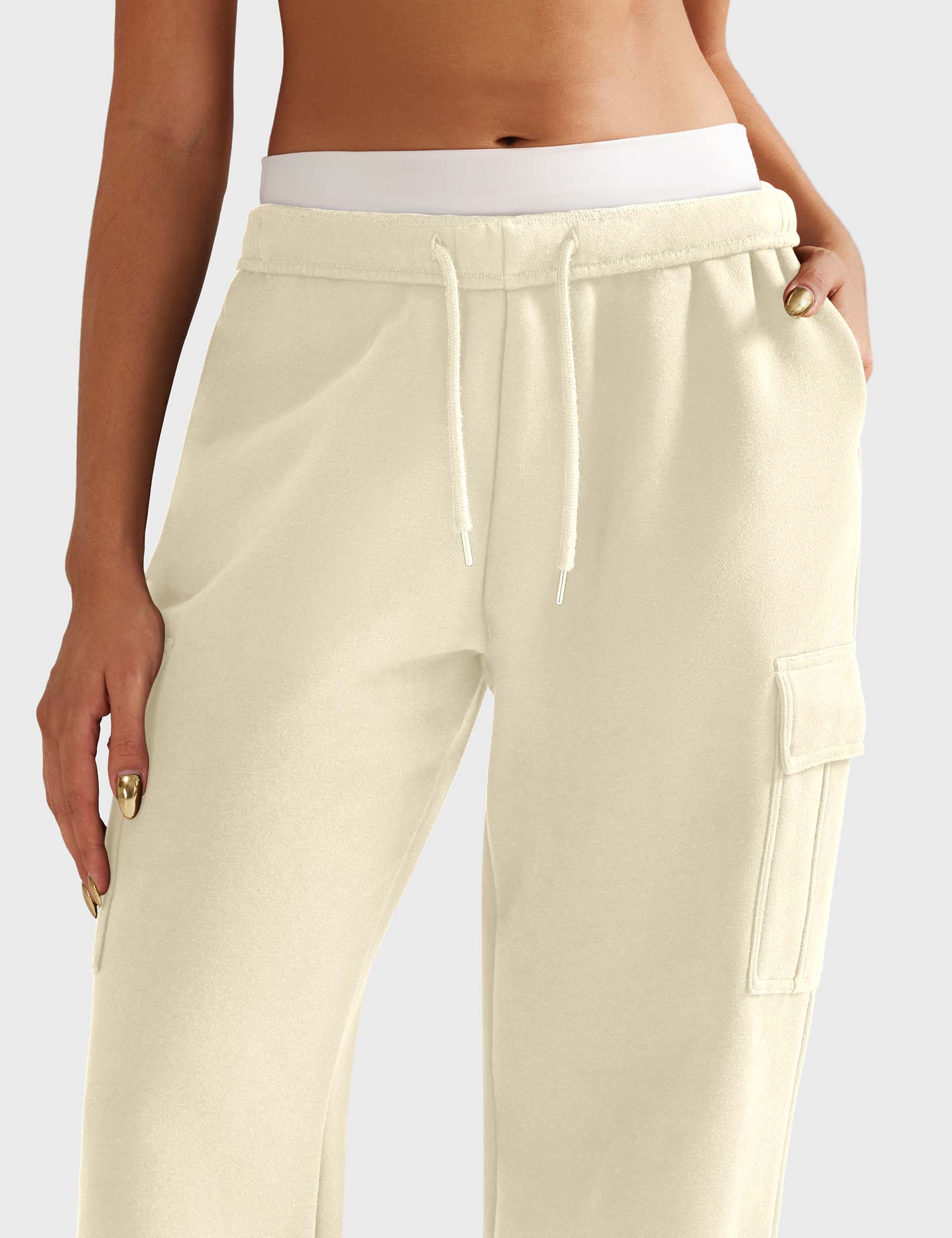 YGLEO Nairi Cargo Sweatpants