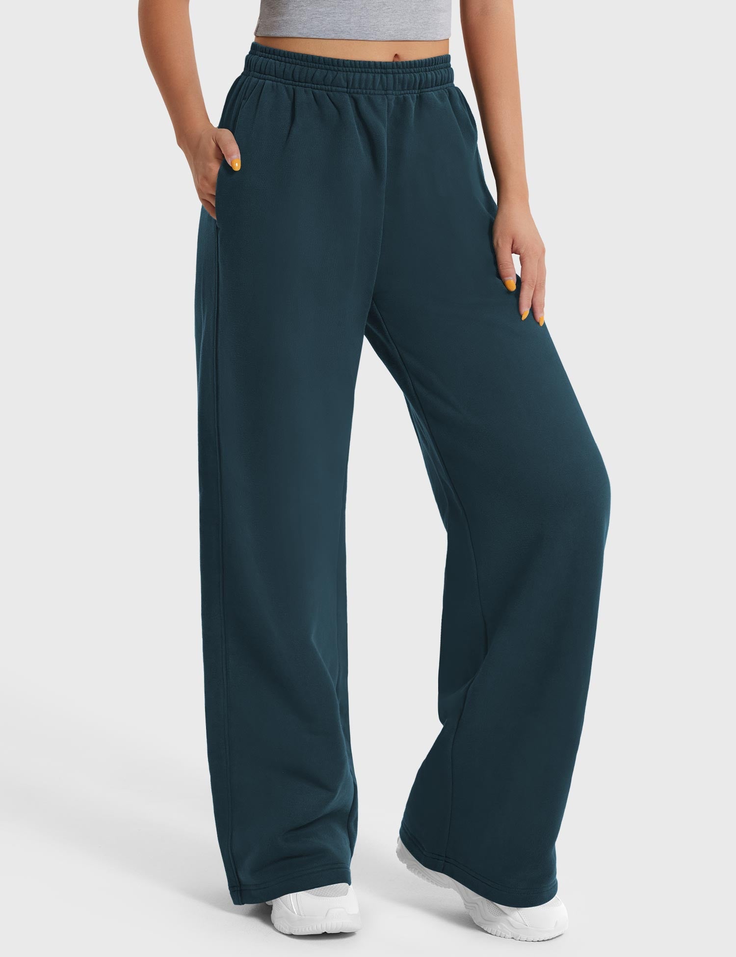 YGLEO Penny Straight Leg Sweatpants