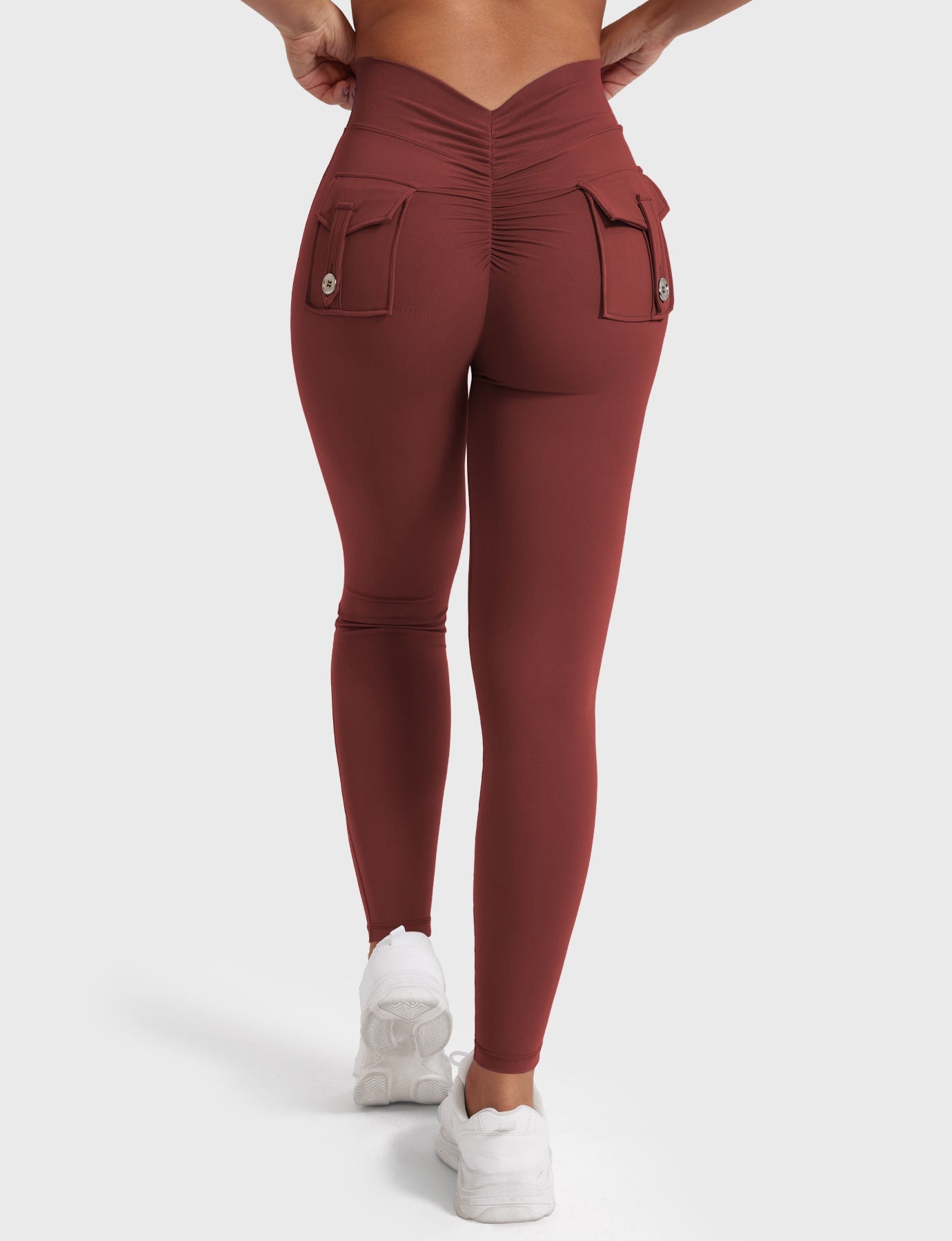 YGLEO V-Back Charm Leggings
