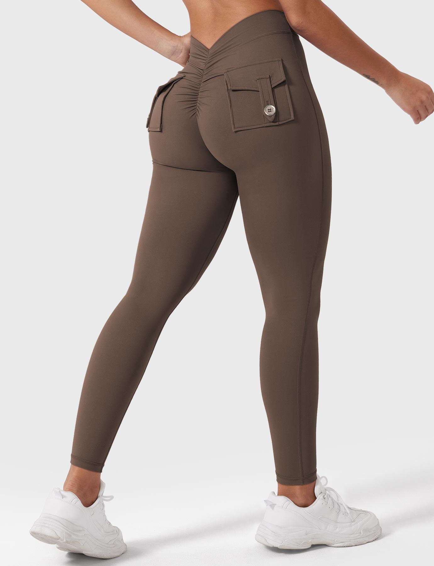 YGLEO V-Back Charm Leggings