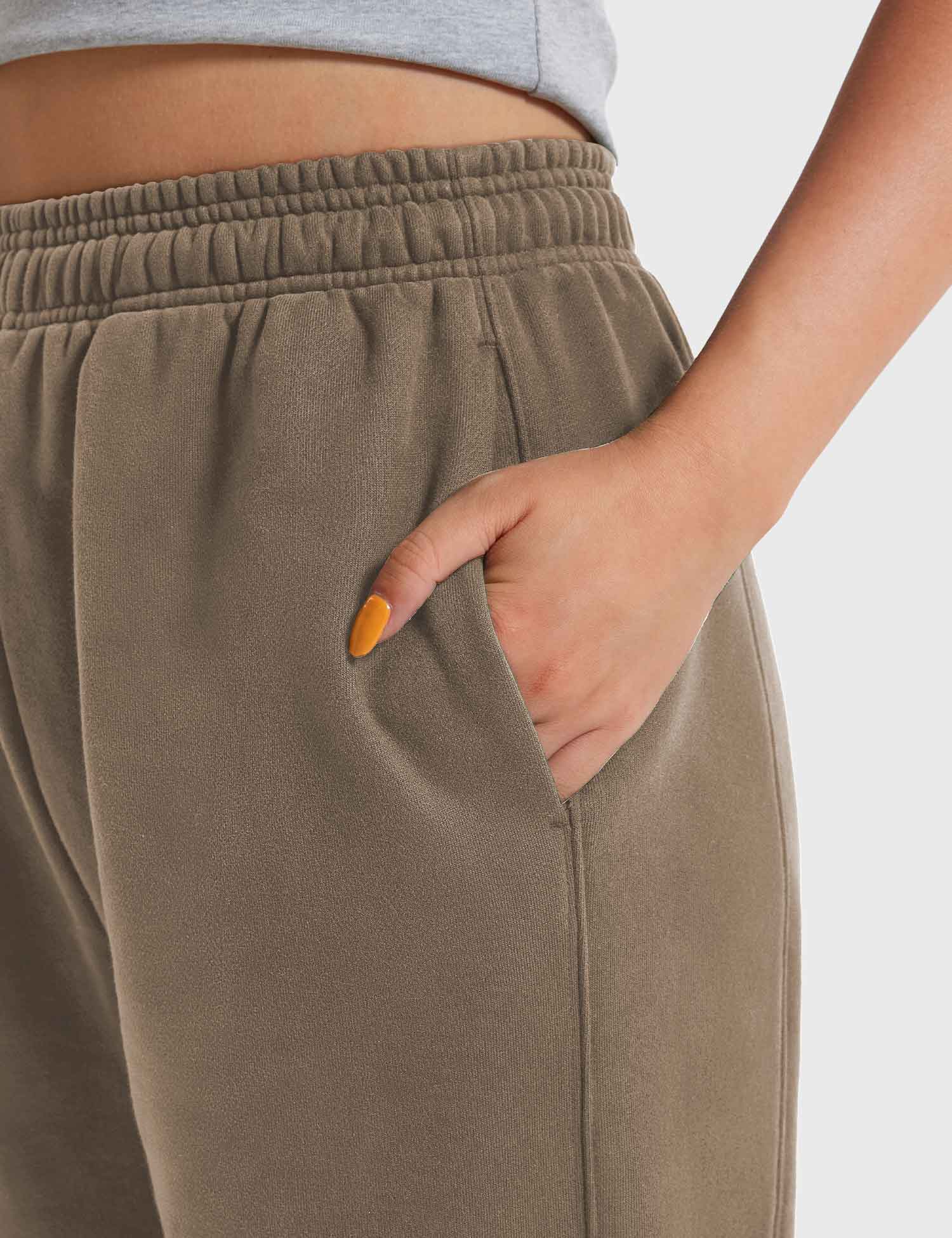 YGLEO Penny Straight Leg Sweatpants