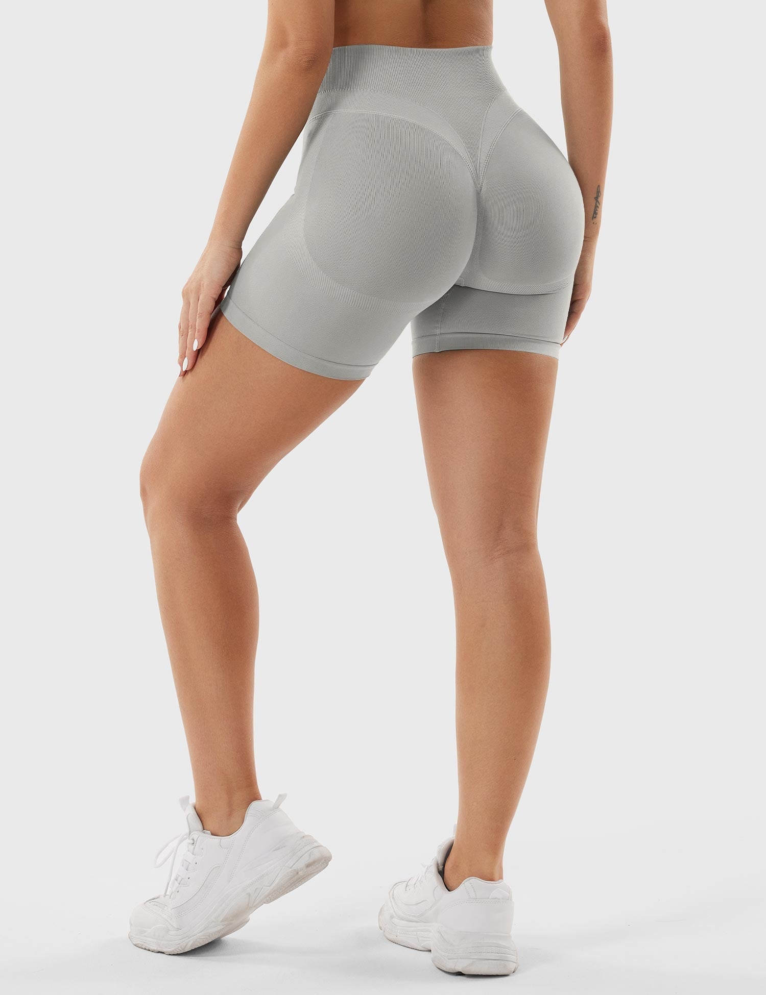 YGLEO Patrica 4.5" Seamless Shorts