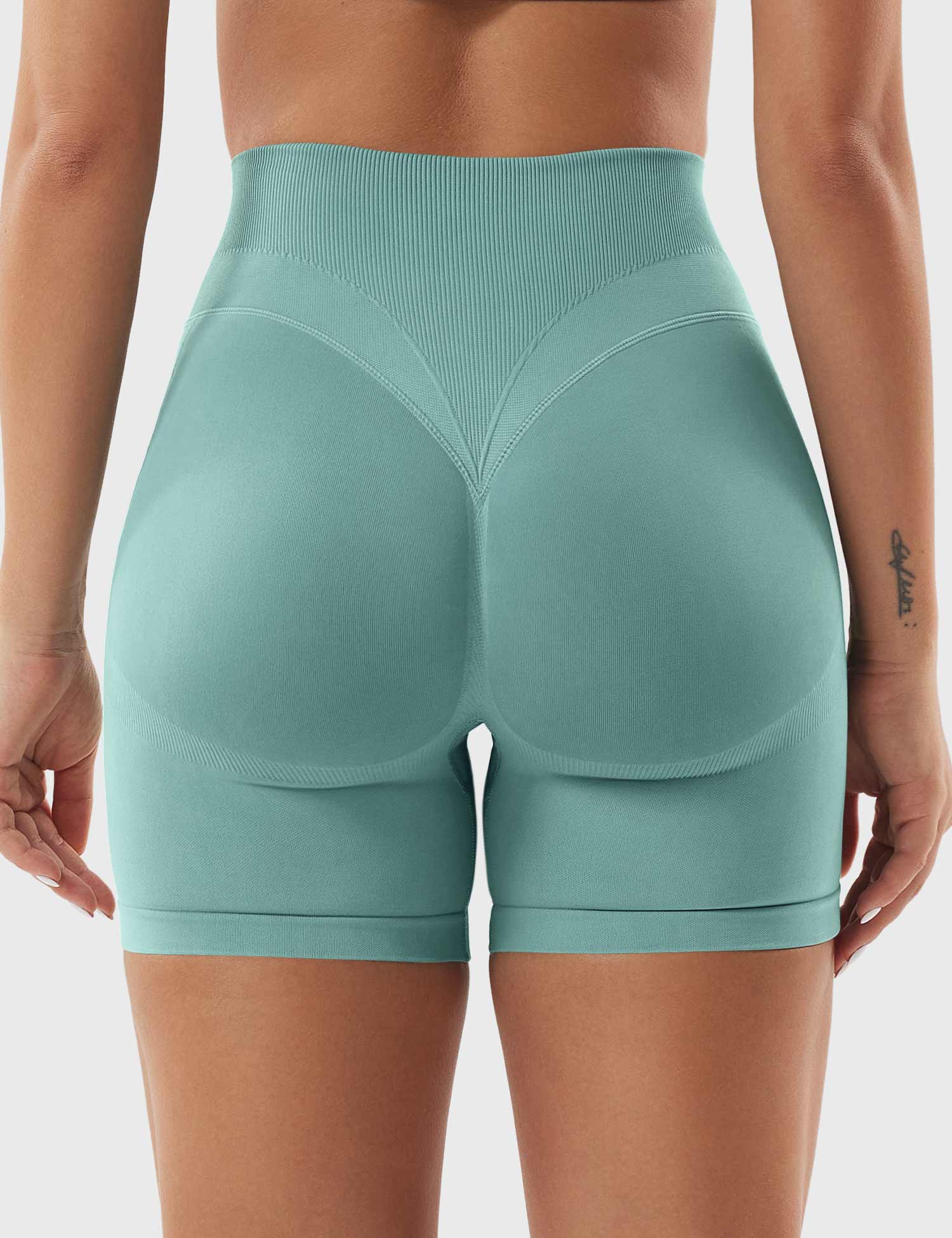 YGLEO Patrica 4.5" Seamless Shorts