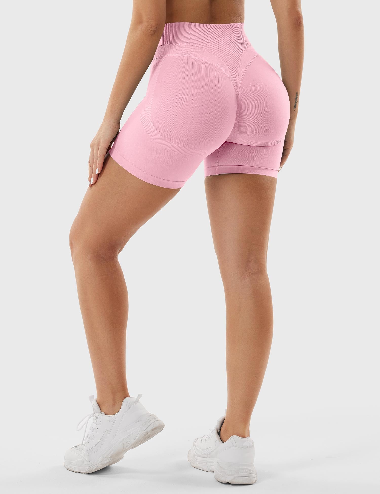 YGLEO Patrica 4.5" Seamless Shorts