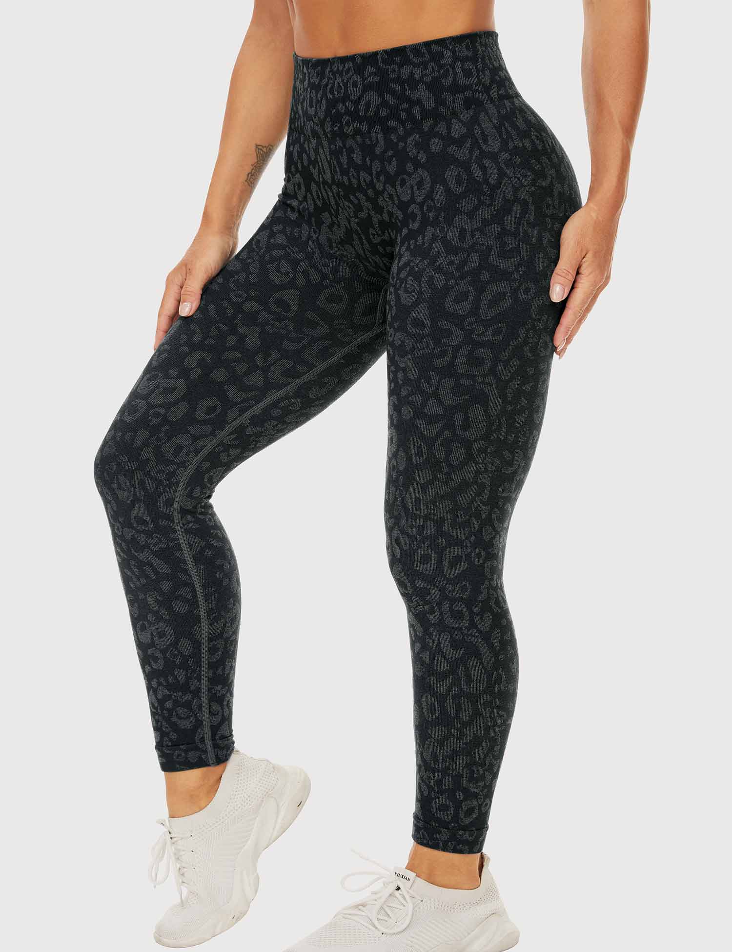 YGLEO Leopard Seamless Leggings