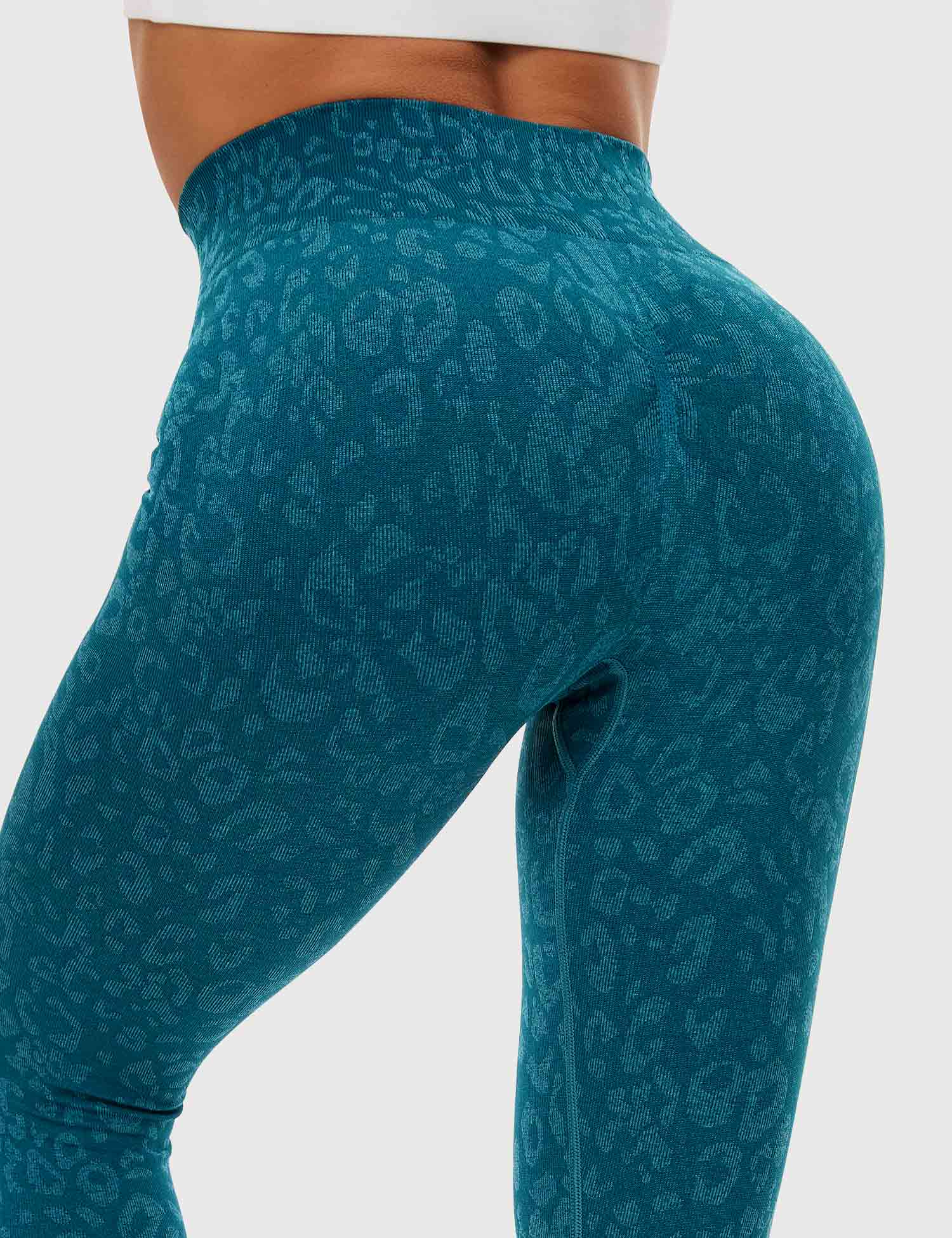 YGLEO Leopard Seamless Leggings