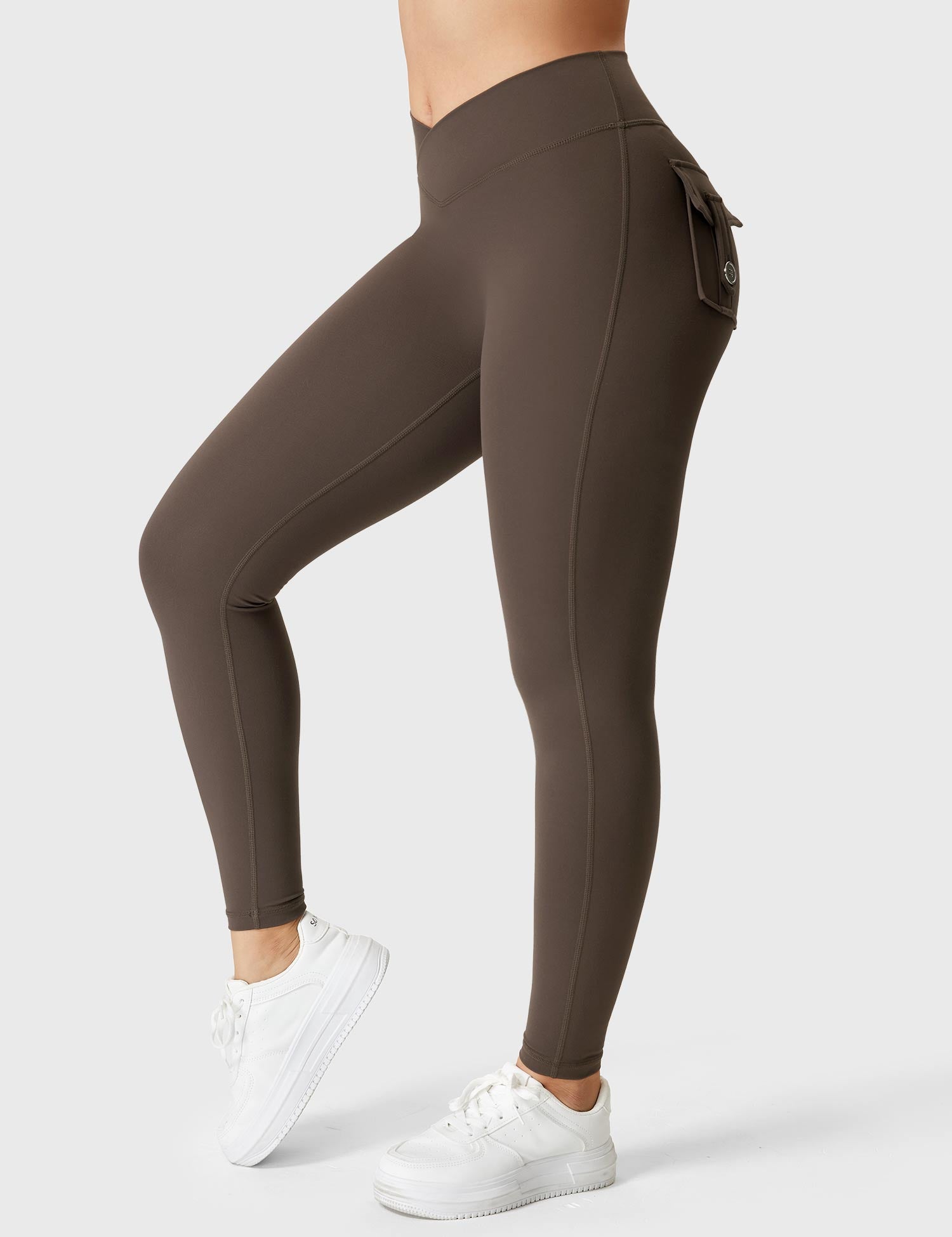 YGLEO V-waistband Charm Leggings