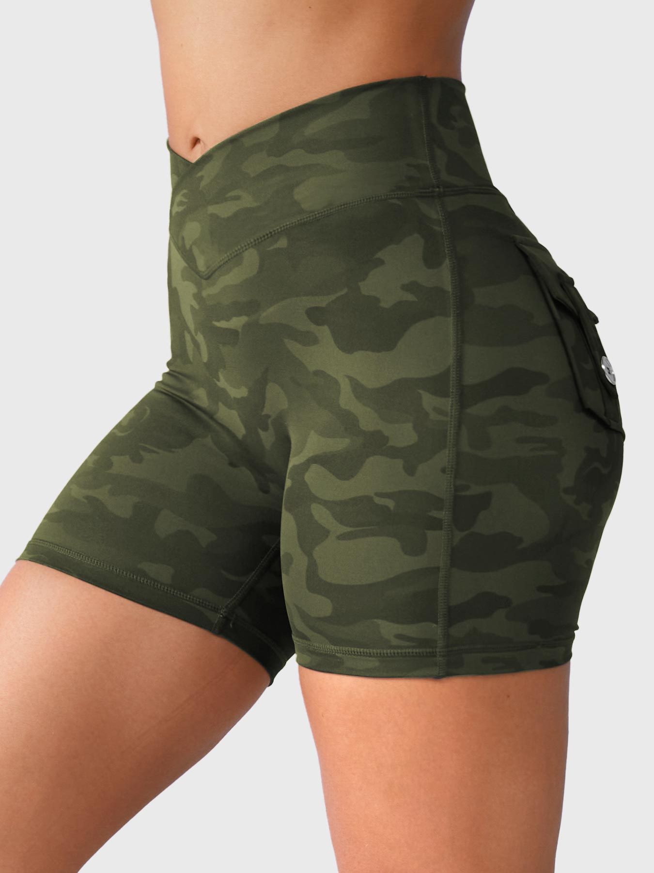 YGLEO Charm Camouflage Shorts