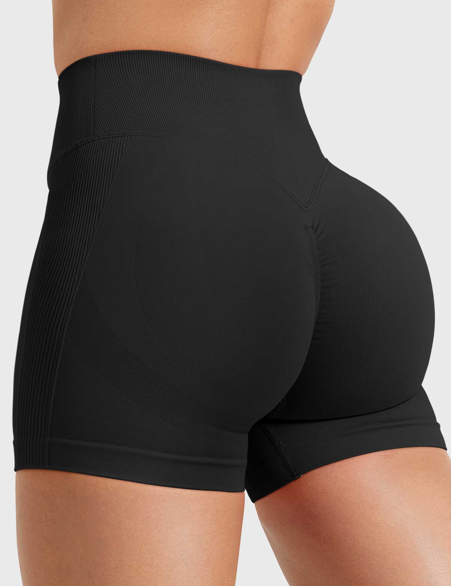 YGLEO Wendy V-waistband Shorts
