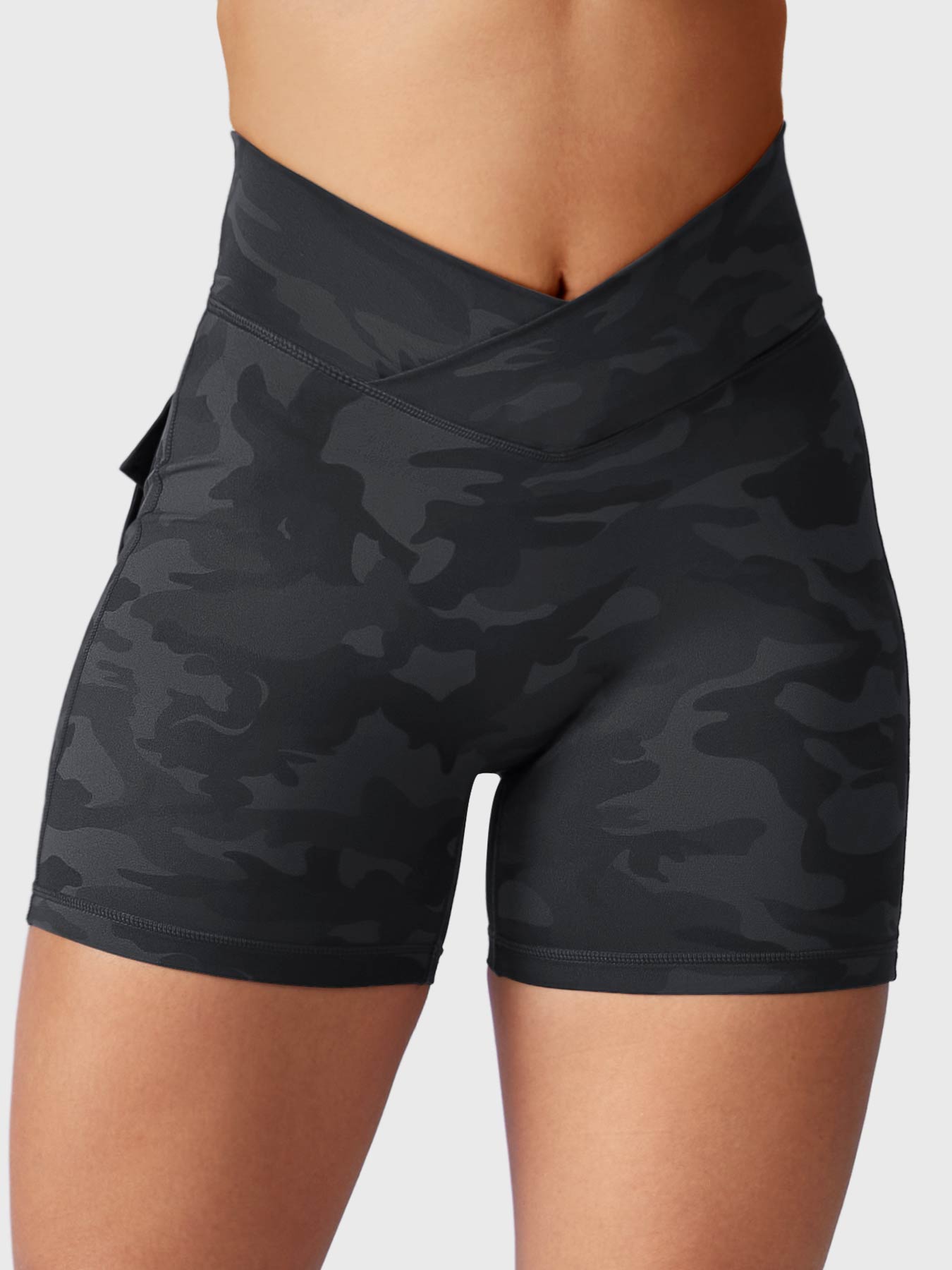 YGLEO Charm Camouflage Shorts