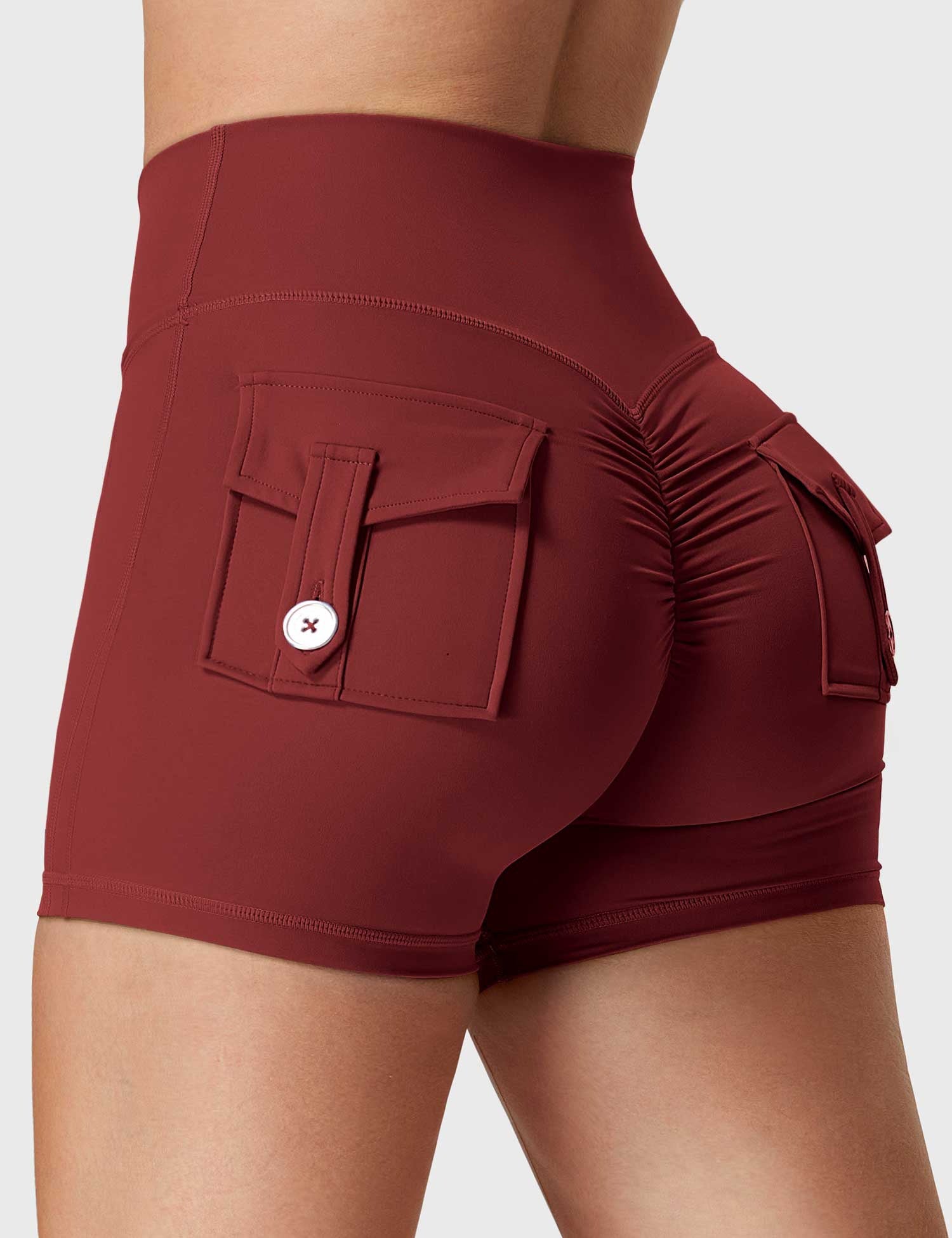 YGLEO V-waistband Charm Shorts