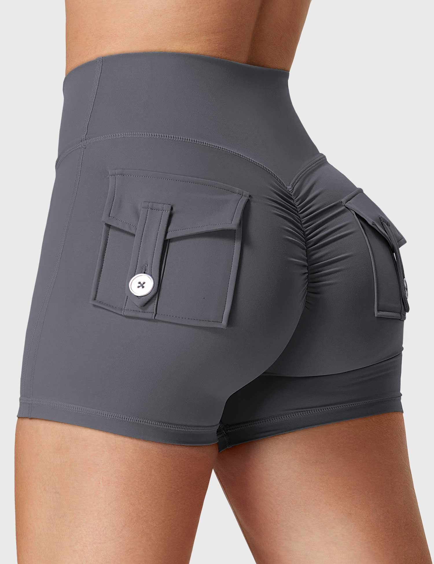 YGLEO V-waistband Charm Shorts