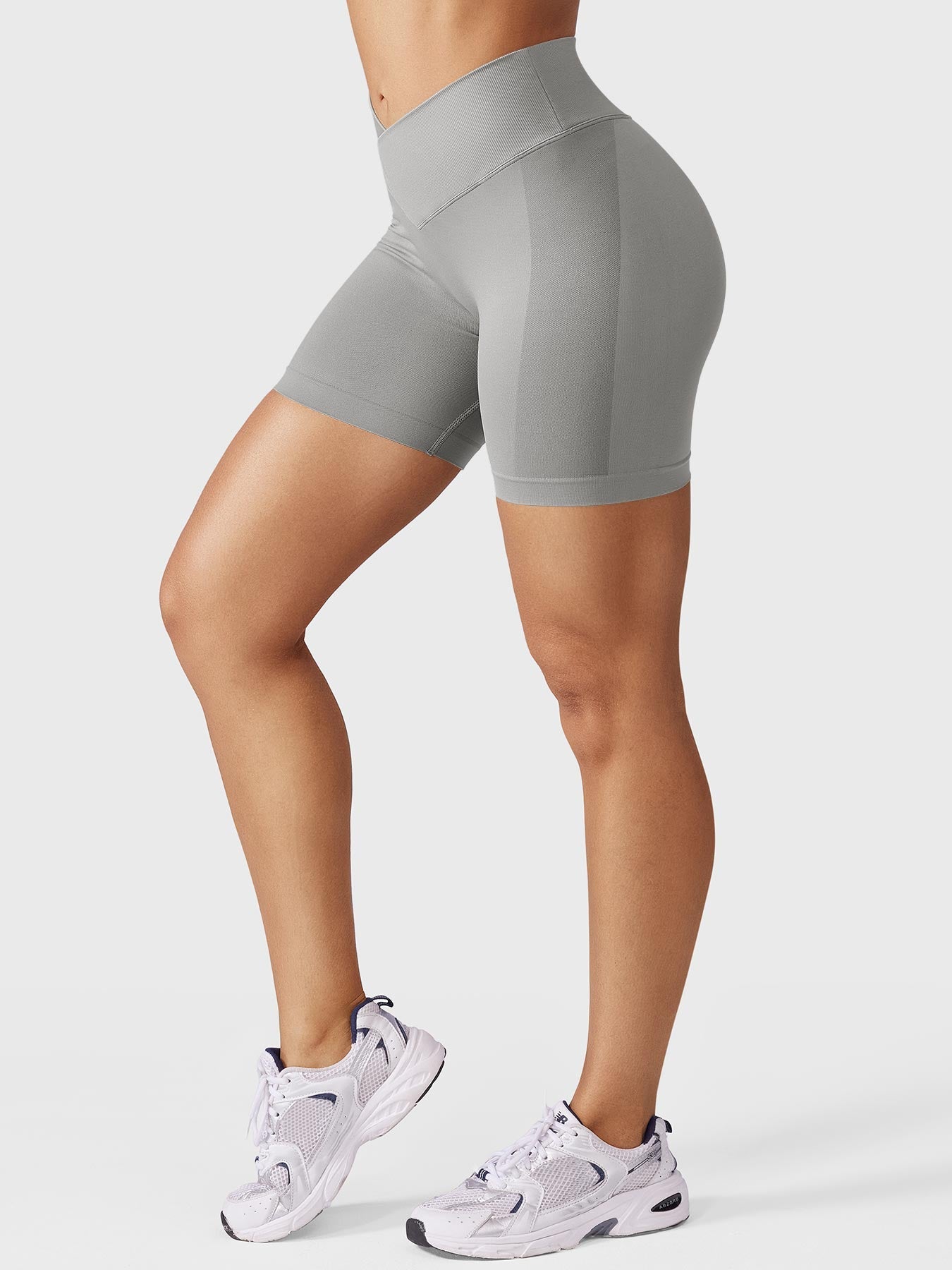 YGLEO 5" V-waistband Headey shorts