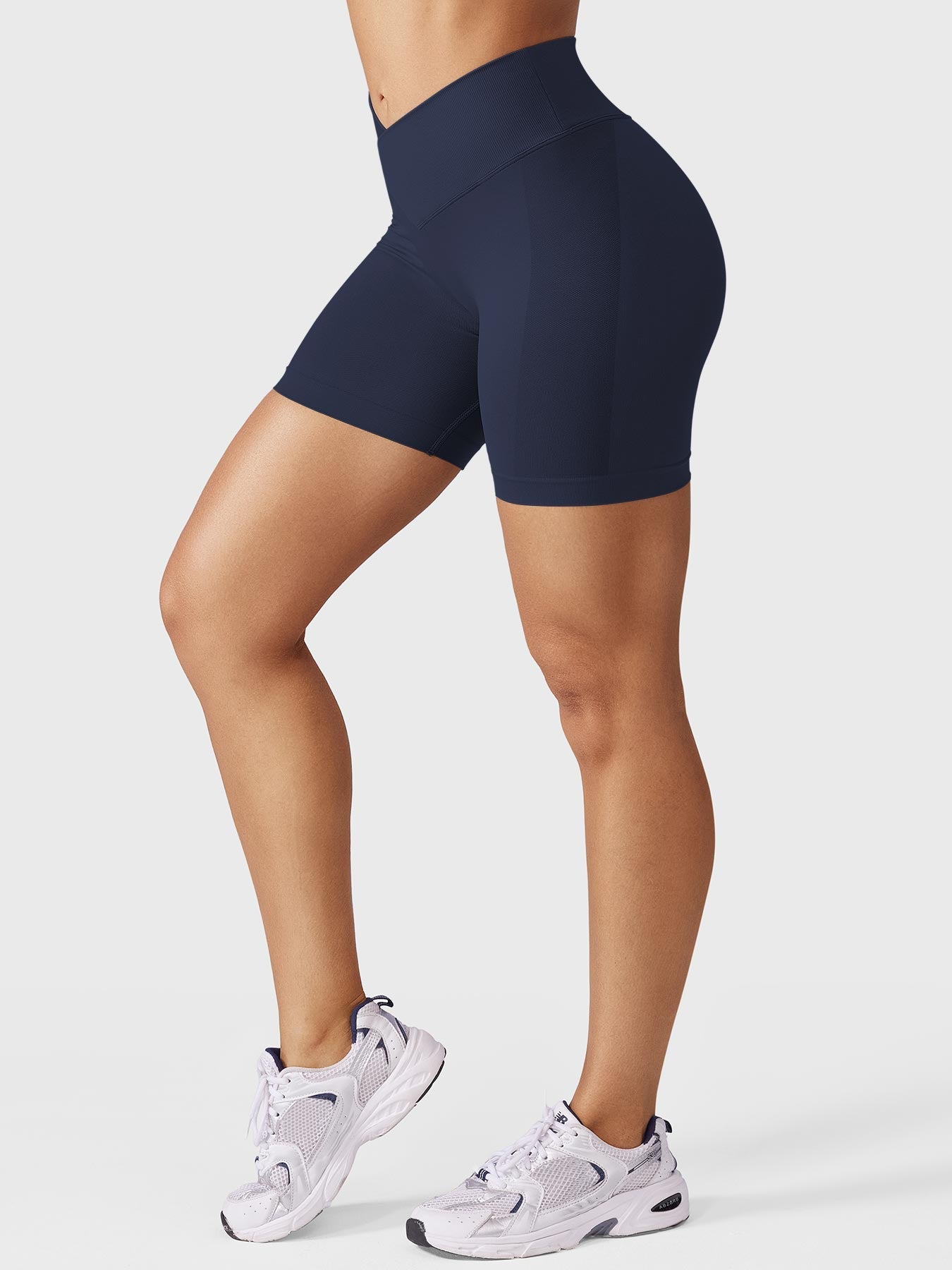 YGLEO 5" V-waistband Headey shorts