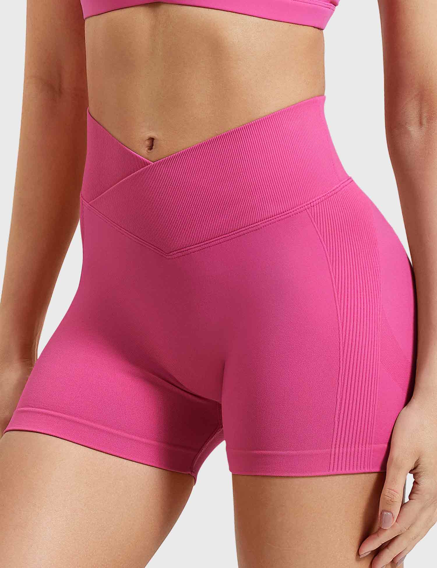 YGLEO Wendy V-waistband Shorts