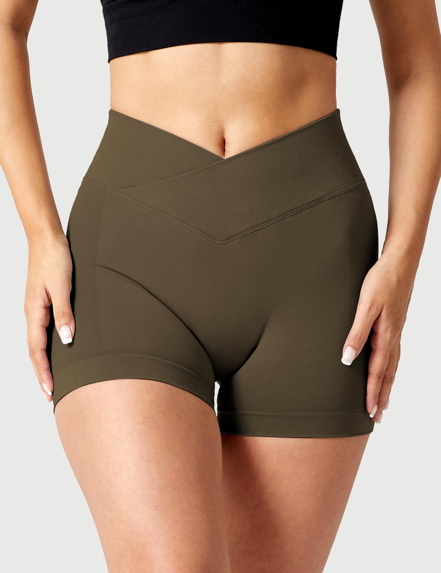 YGLEO 3.6”Amplify V-Waistband Shorts