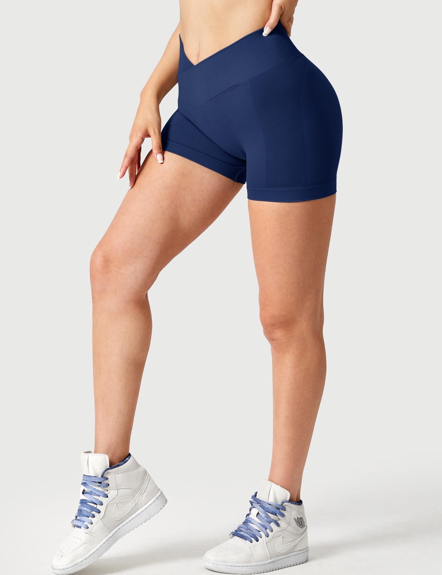 YGLEO 3.6”Amplify V-Waistband Shorts