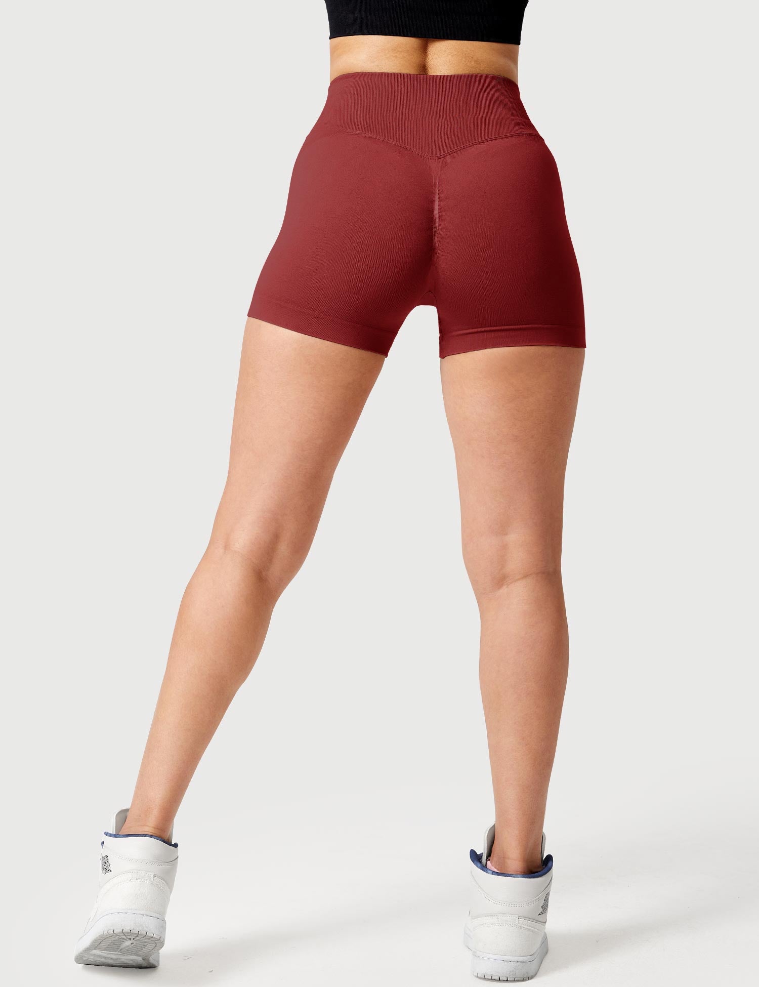 YGLEO 3.6”Amplify V-Waistband Shorts