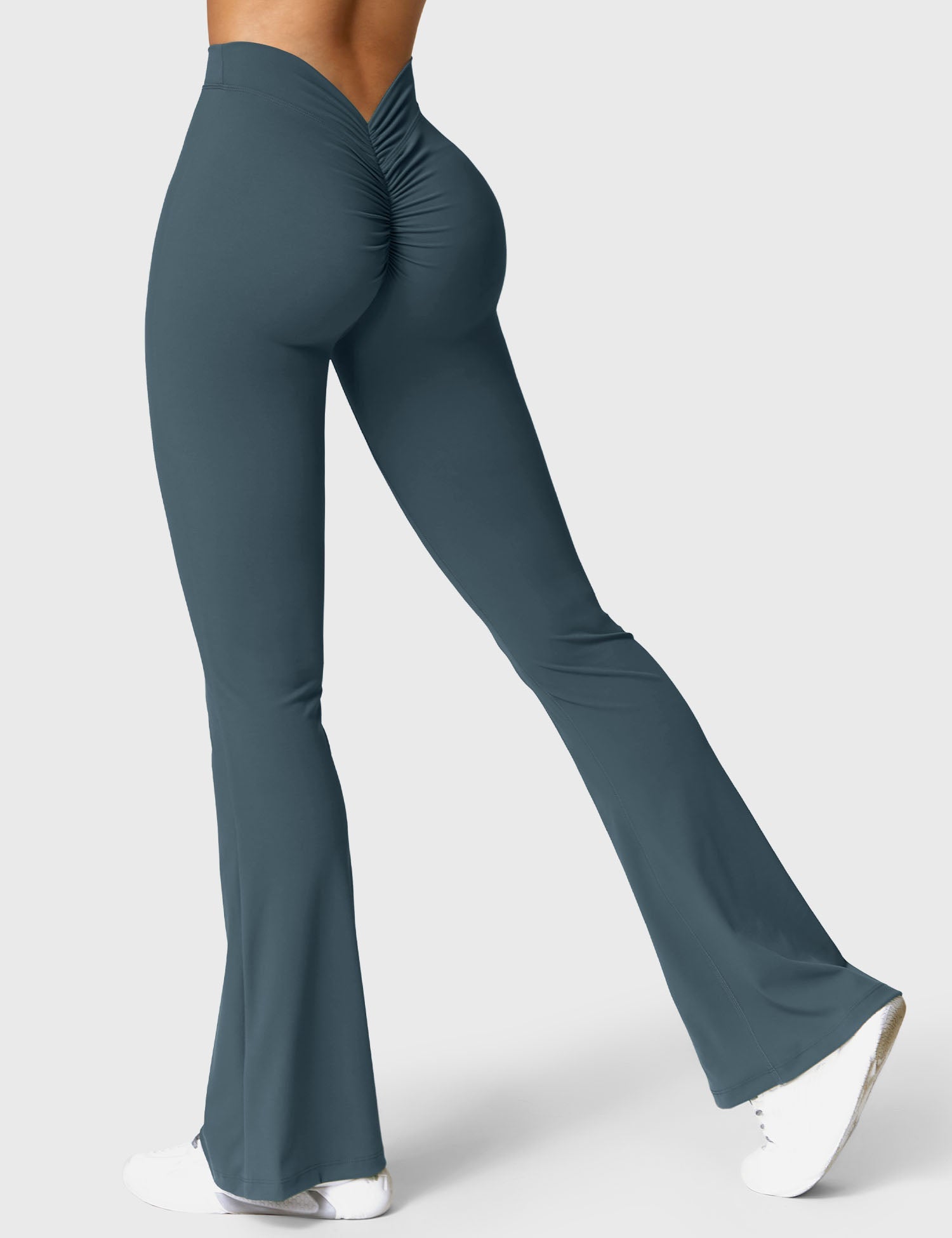 YGLEO Daze V-back Flare Leggings