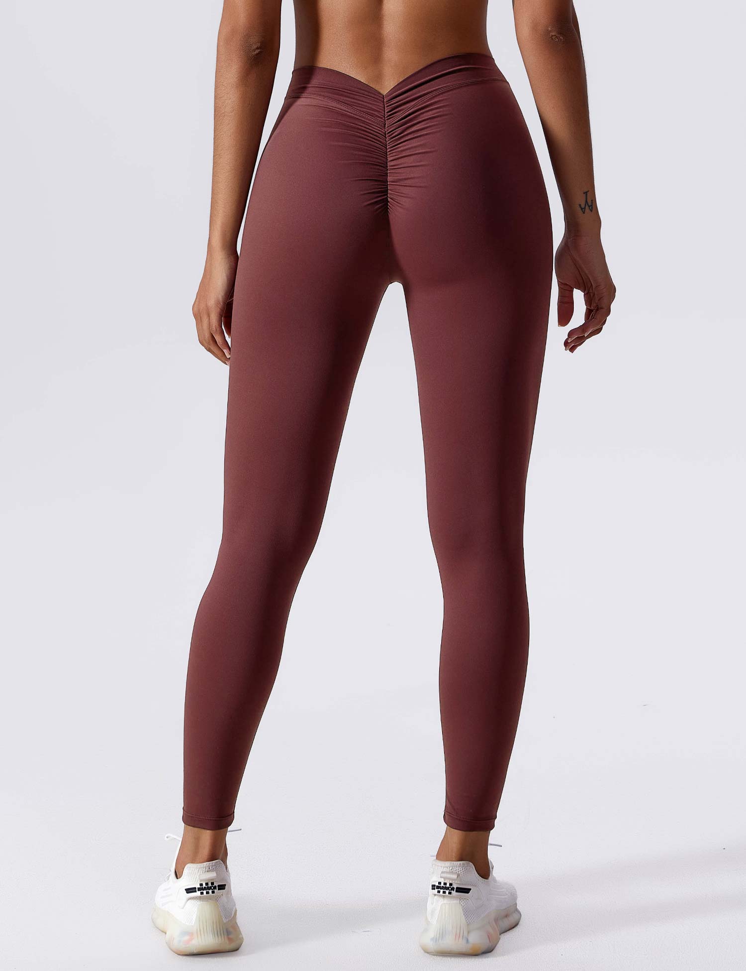 YGLEO V-back Ruched Leggings