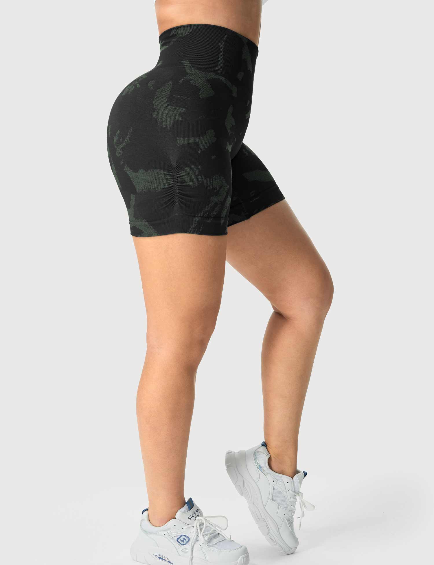 YGLEO Savanna Seamless Shorts