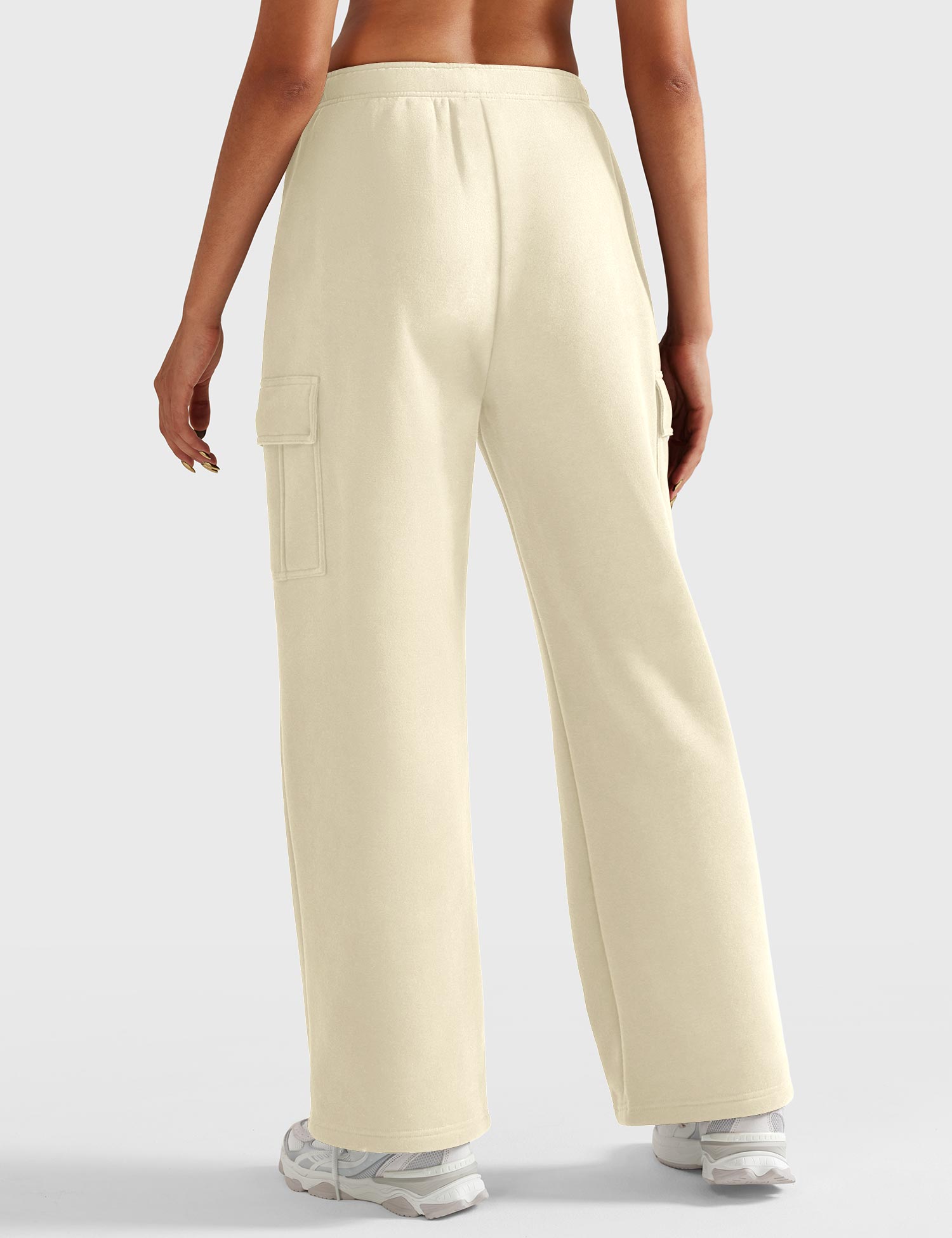 YGLEO Nairi Cargo Sweatpants