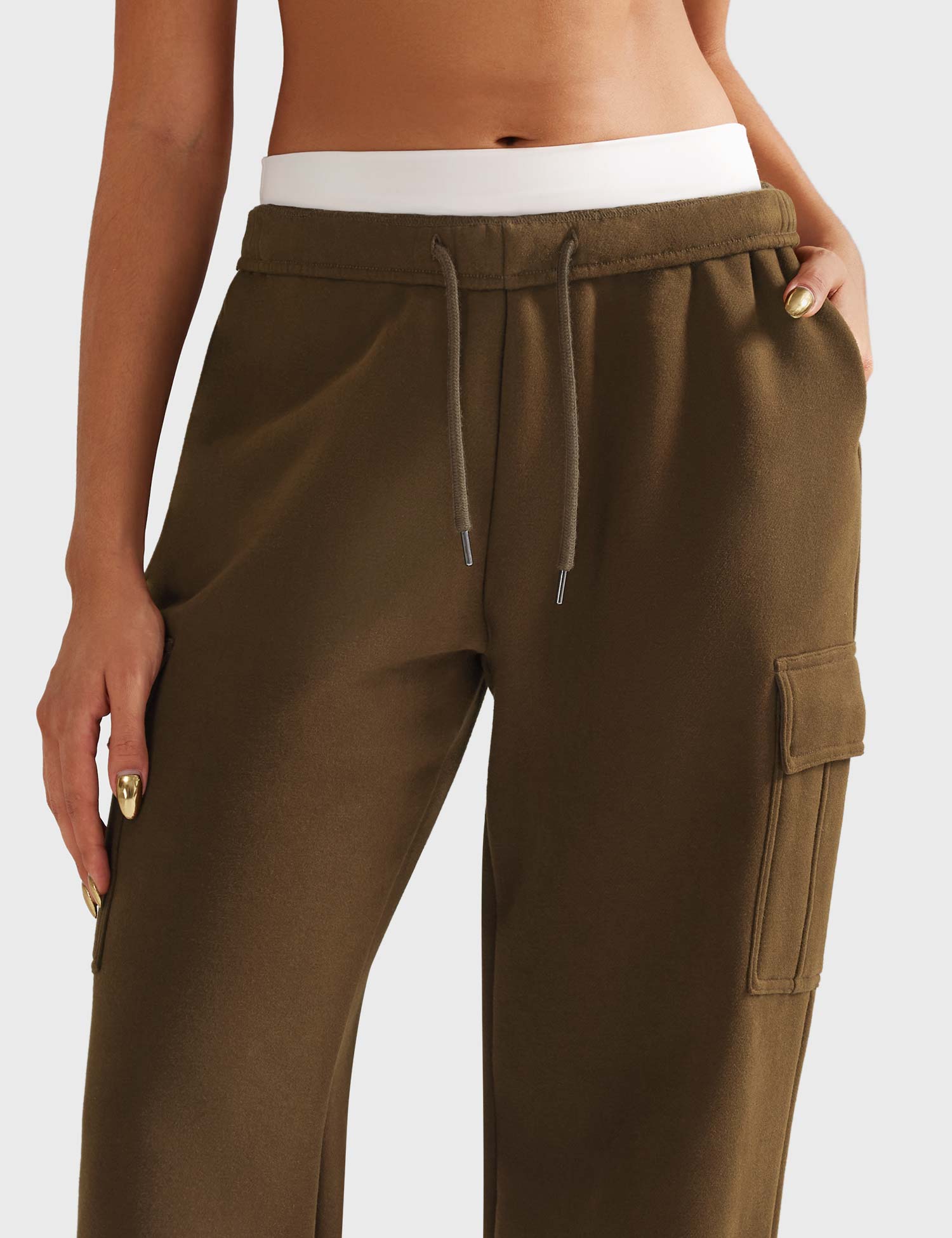 YGLEO Nairi Cargo Sweatpants