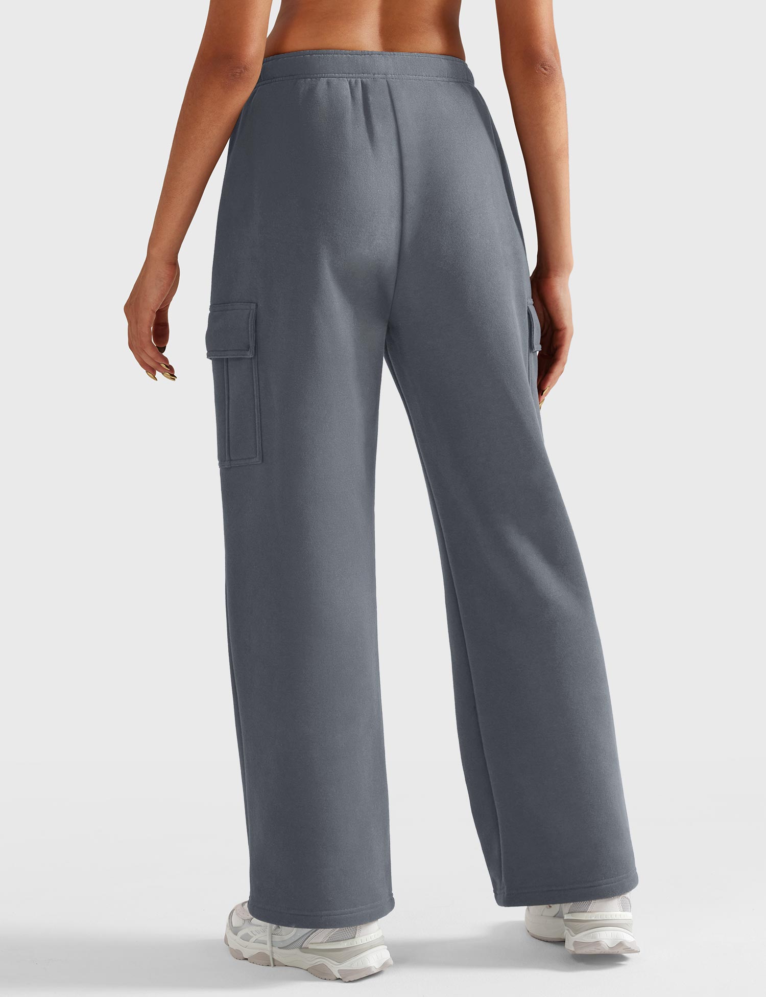 YGLEO Nairi Cargo Sweatpants