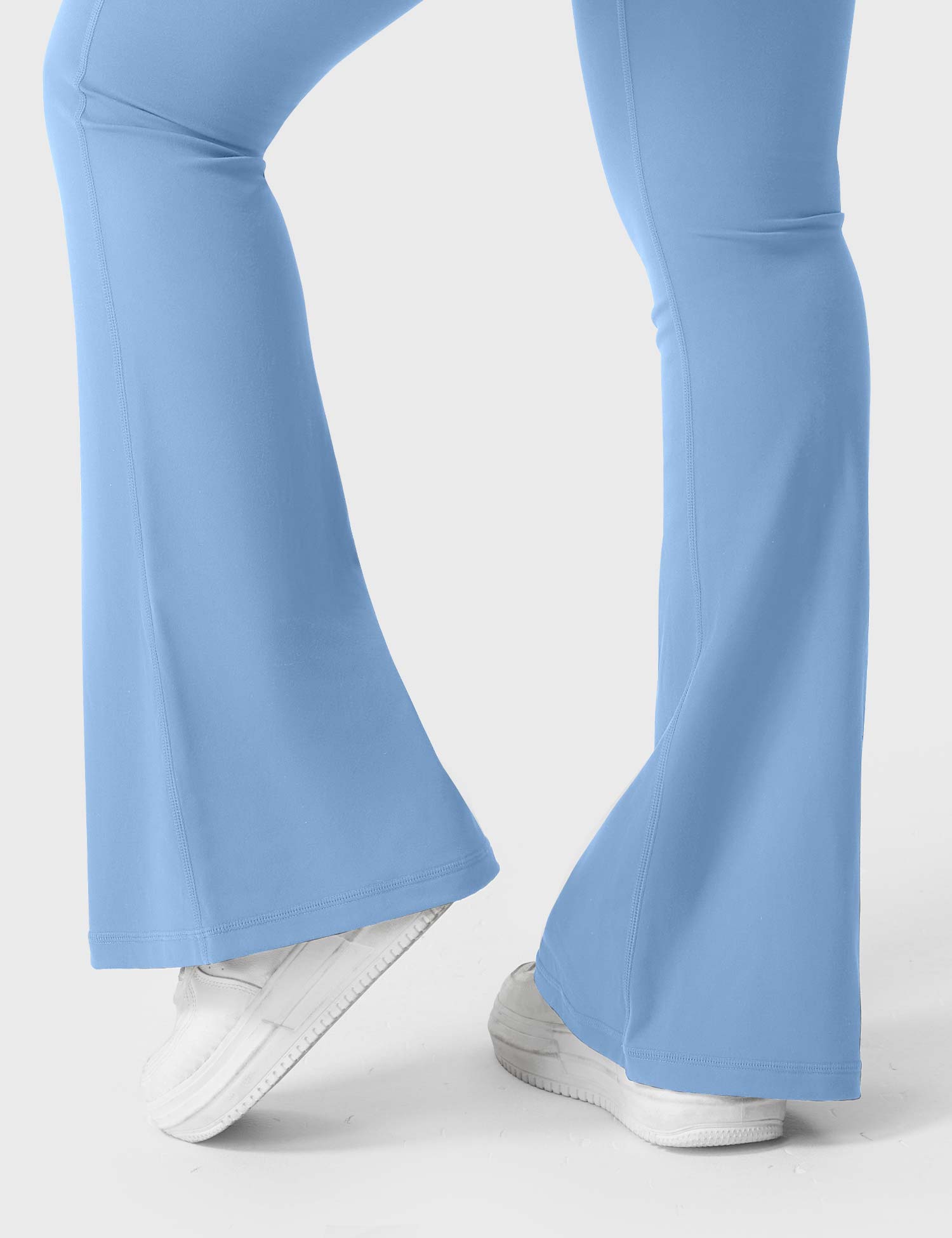 YGLEO Brittany Flared Leggings with Pockets