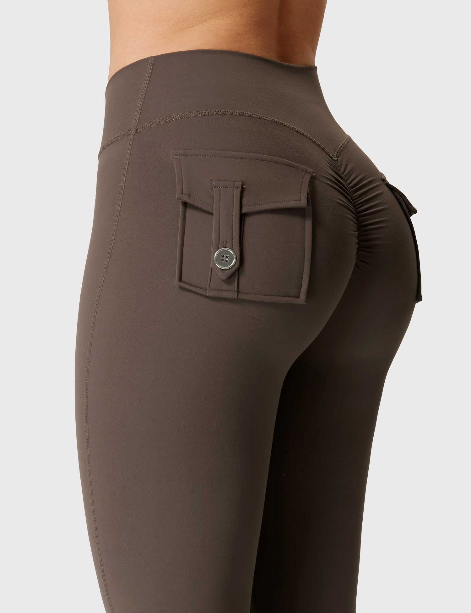 YGLEO V-waistband Charm Leggings